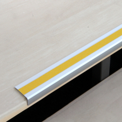 Sichern von Zugängen und Wegen Aluminium-Treppenkantenprofile - 36.12 - NDM farbig