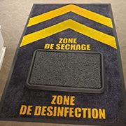 Matte Desinfektionsset Schuhe | UBS Bank