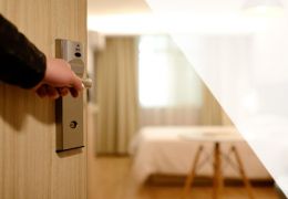 Mit professionellen Matten Muskel-Skelett-Erkrankungen im Hotelgewerbe vorbeugen